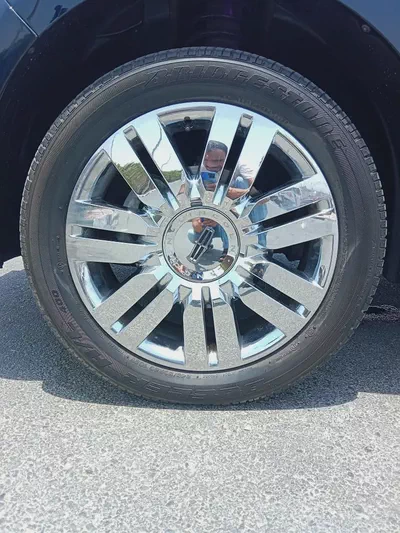 Lincoln MKX Ultimate - Full Option Full Service History GCC Specs-12