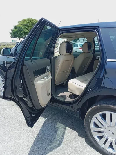 Lincoln MKX Ultimate - Full Option Full Service History GCC Specs-15