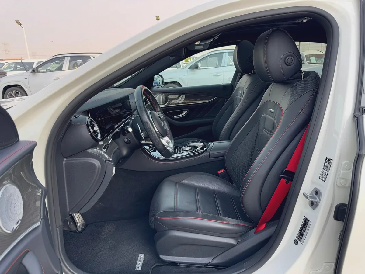 Mercedes-Benz E 53 AMG 2019 Auction Grade 4.5/A - Japanese Specs-10-10