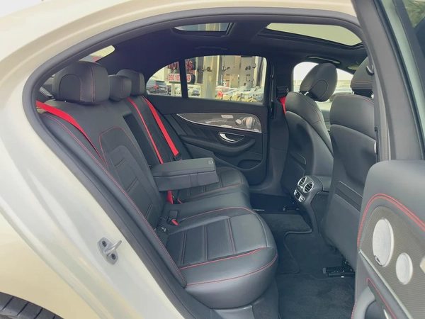 Mercedes-Benz E 53 AMG 2019 Auction Grade 4.5/A - Japanese Specs