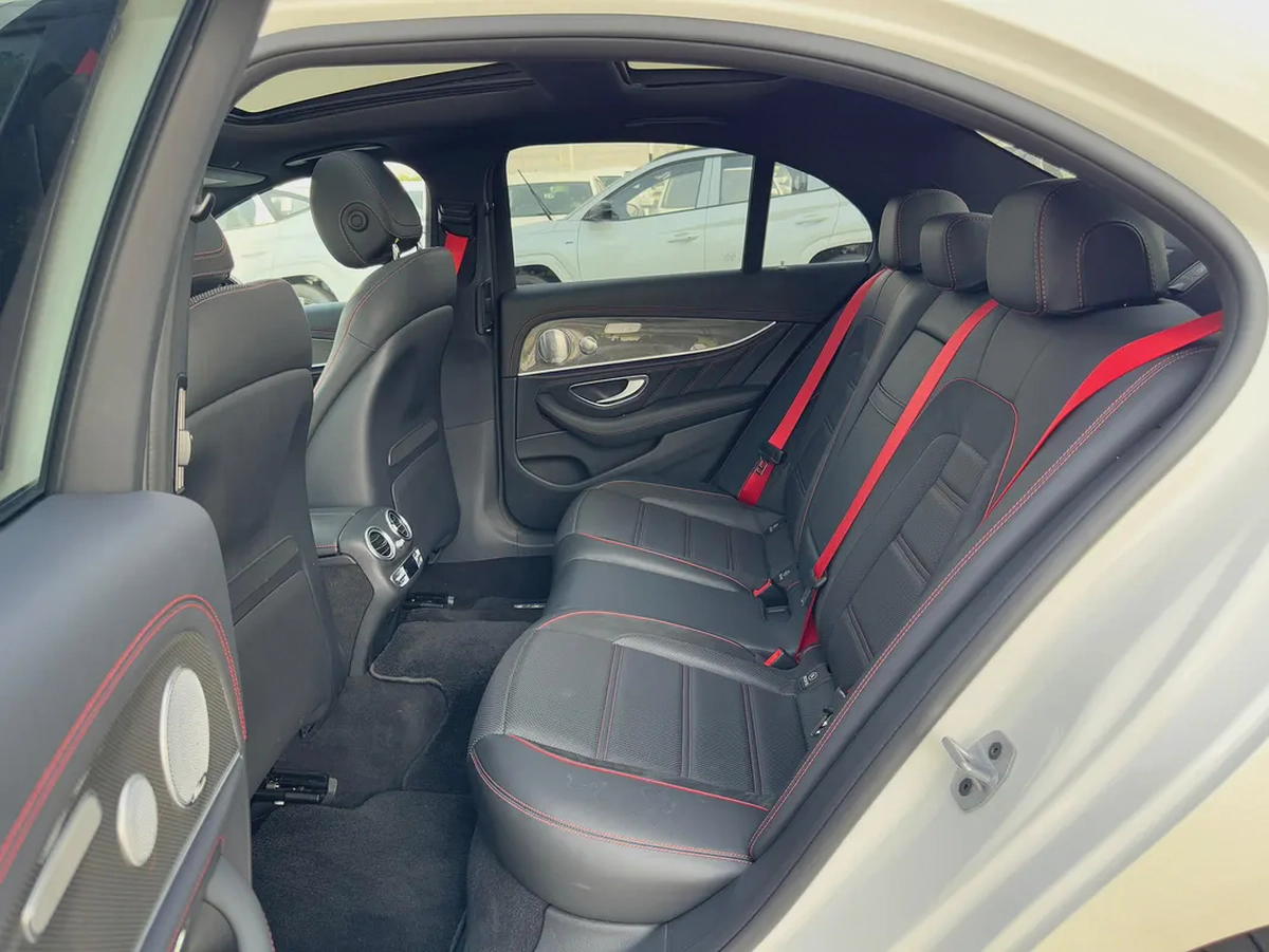 Mercedes-Benz E 53 AMG 2019 Auction Grade 4.5/A - Japanese Specs-14-14