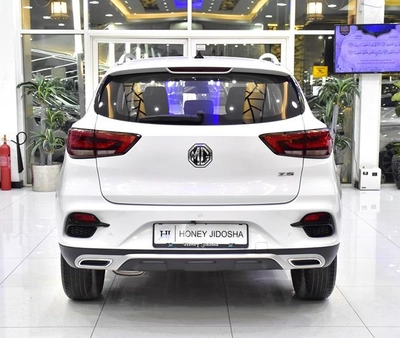 MG ZS ( 2023 Model ) in White Color GCC Specs-1