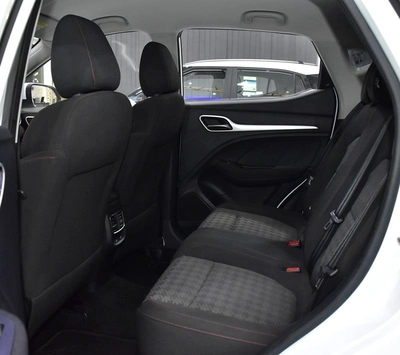 MG ZS ( 2023 Model ) in White Color GCC Specs-10