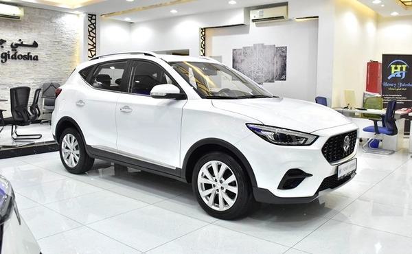 MG ZS ( 2023 Model ) in White Color GCC Specs