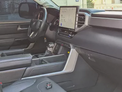 2022 TOYOTA TUNDRA CREWMAX LIMITED EDITION 4X4 PANORAMIC ROOF IN EXCELLENT CONDITION-8