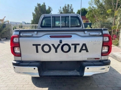 Toyota Hilux 2023 Toyota Hilux 2700cc Full Option Automatic With Rear Camera Zero KM-4