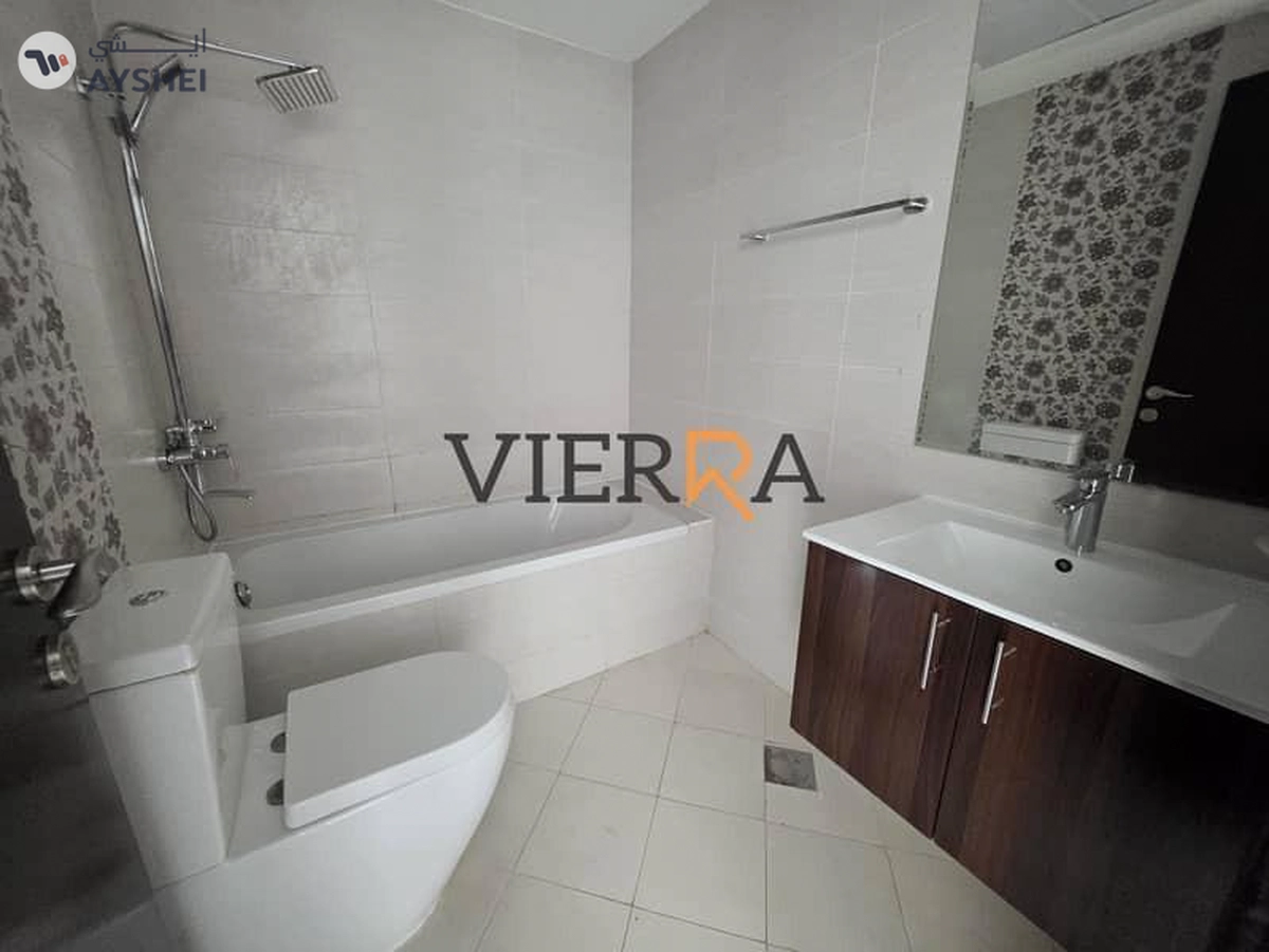 Spacious | Vacant | Prime Location l Perfect View-7-7
