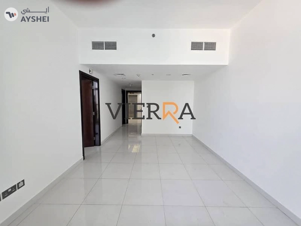 Spacious | Vacant | Prime Location l Perfect View
