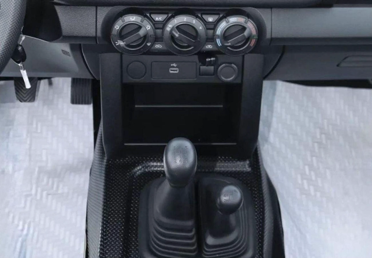 Mitsubishi L200 GLS Mitsubishi L200Triton GLX PTR MT  MY2025-11-0