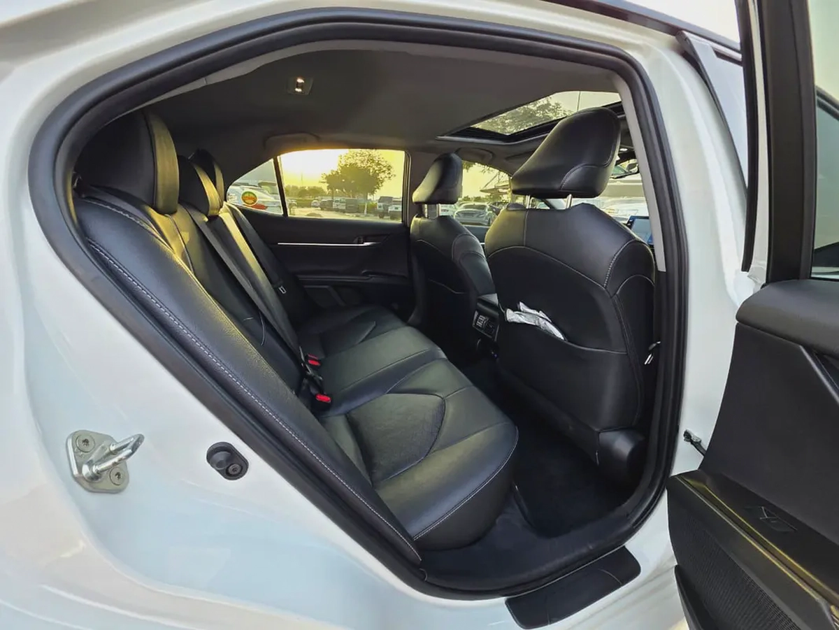 2024 Toyota Camry Sport | GCC Specs | Like New Condition-18-18