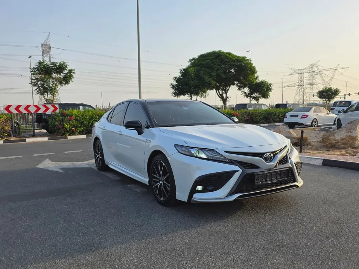 2024 Toyota Camry Sport | GCC Specs | Like New Condition-2-2