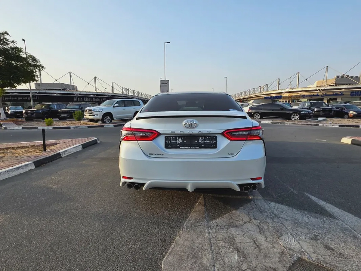 2024 Toyota Camry Sport | GCC Specs | Like New Condition-5-5