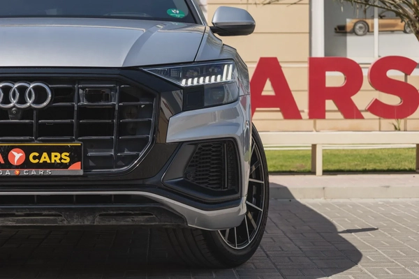 Audi Q8