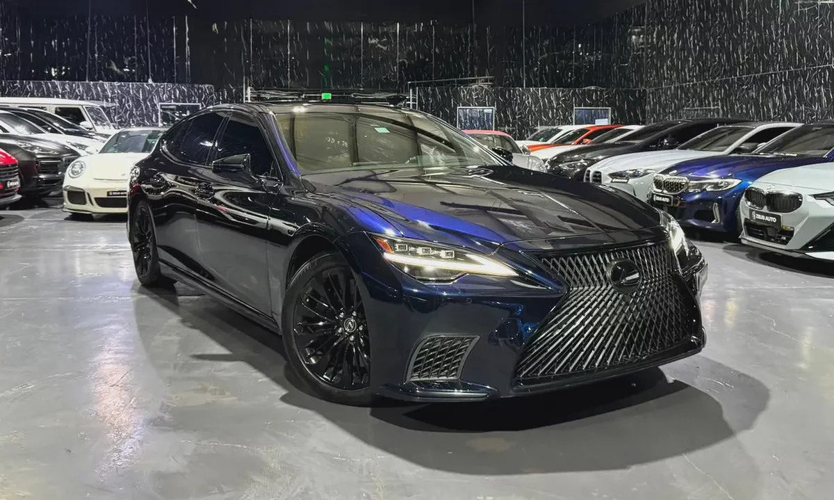 Lexus LS 500 2022 | Well Maintained | GCC Specs | GCC | Pristine Condition-1-1