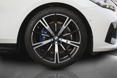 BMW 530I XDRIVE 2025 - WITH M-KIT - FULLY LOADED - BRAND NEW-19