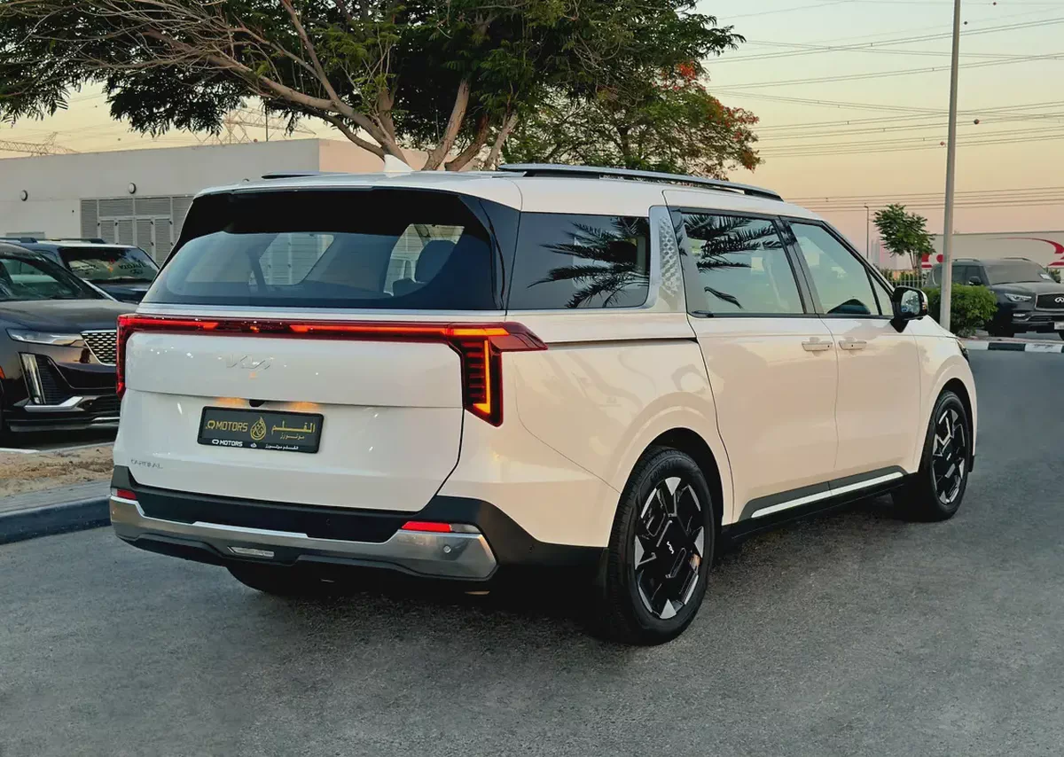 2025 Kia Carnival EX, Dealer Warranty and Service Package, GCC Specifications-6-6