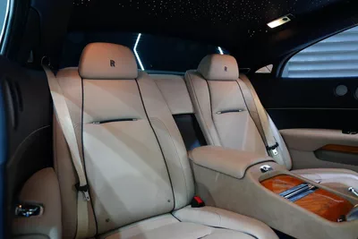 Rolls-Royce Wraith-13