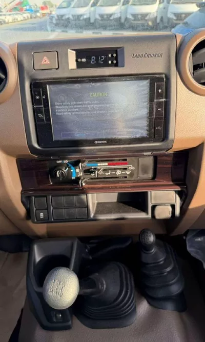 Toyota Land Cruiser Pick Up TOYOTA LC79 SC 2.8L DSL 26YM LC79 SC 2.8L DSL MT DIFFLOCK BASIC 26 YM-8
