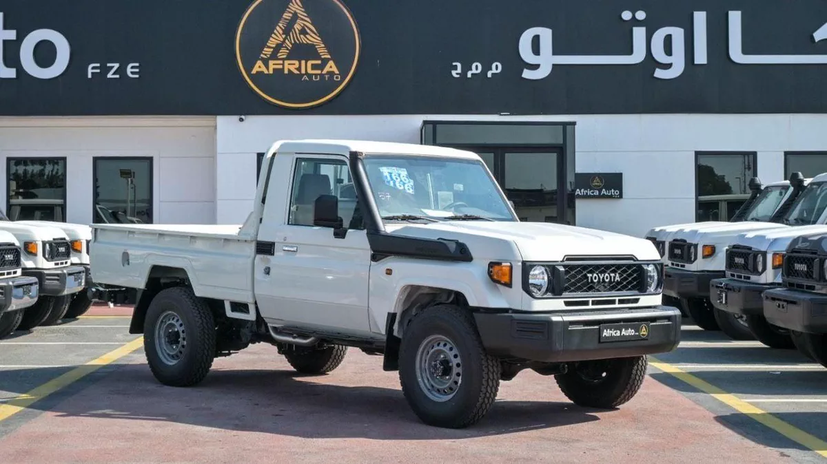 Toyota Land Cruiser Pick Up TOYOTA LC79 SC 2.8L DSL 26YM LC79 SC 2.8L DSL MT DIFFLOCK BASIC 26 YM-5-0