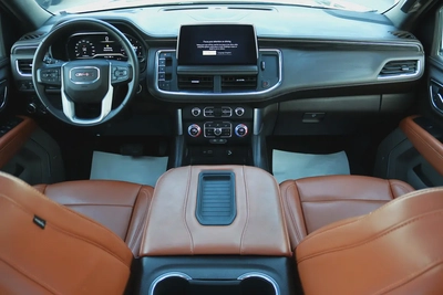 GMC Yukon XL SLT 2023 GCC Specs-14