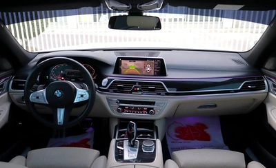 BMW 7-Series 730Li 2020 GCC Specs - Pristine Condition - Original Paint-4