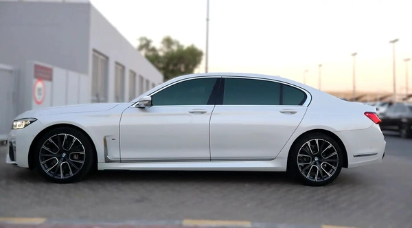 BMW 7-Series 730Li 2020 GCC Specs - Pristine Condition - Original Paint