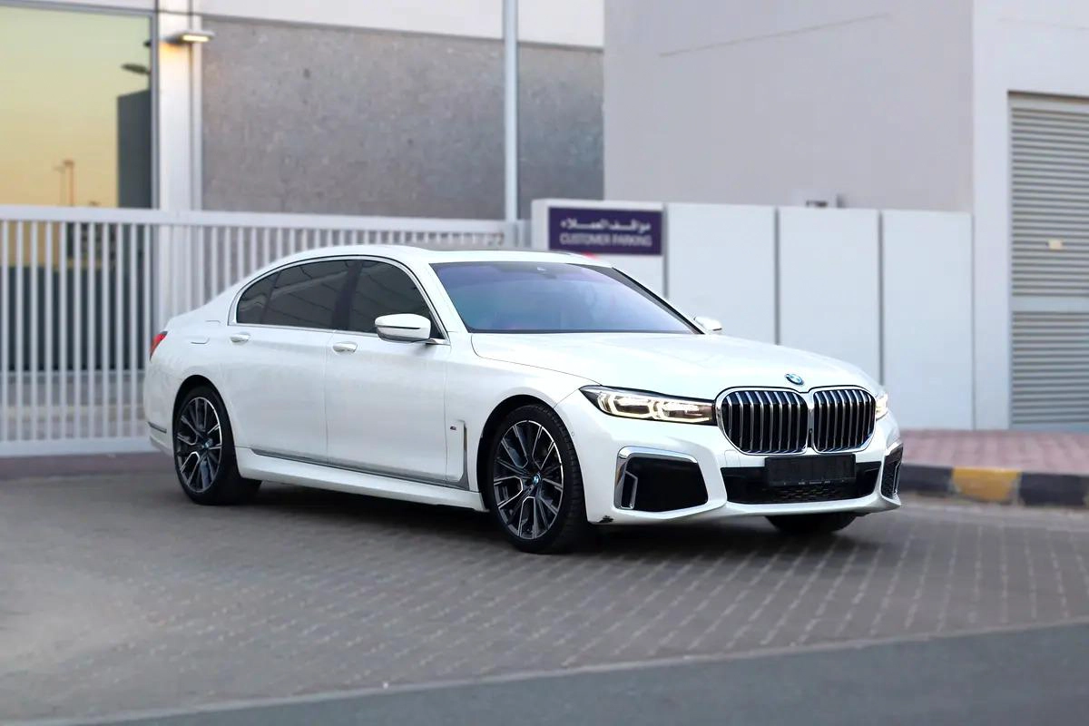 BMW 7-Series 730Li 2020 GCC Specs - Pristine Condition - Original Paint-18-18