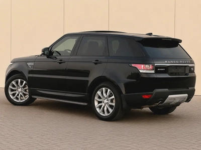 Pristine 2015 Land Rover Range Rover Sport HSE | GCC Specs | Low Mileage-8