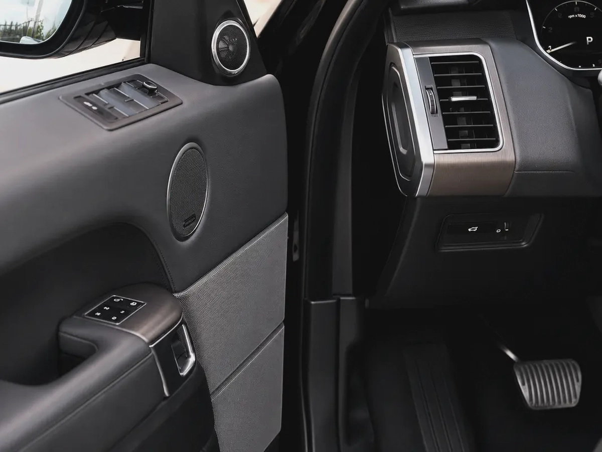 Pristine 2015 Land Rover Range Rover Sport HSE | GCC Specs | Low Mileage-14-14