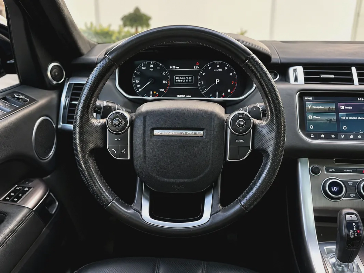 Pristine 2015 Land Rover Range Rover Sport HSE | GCC Specs | Low Mileage-17-17