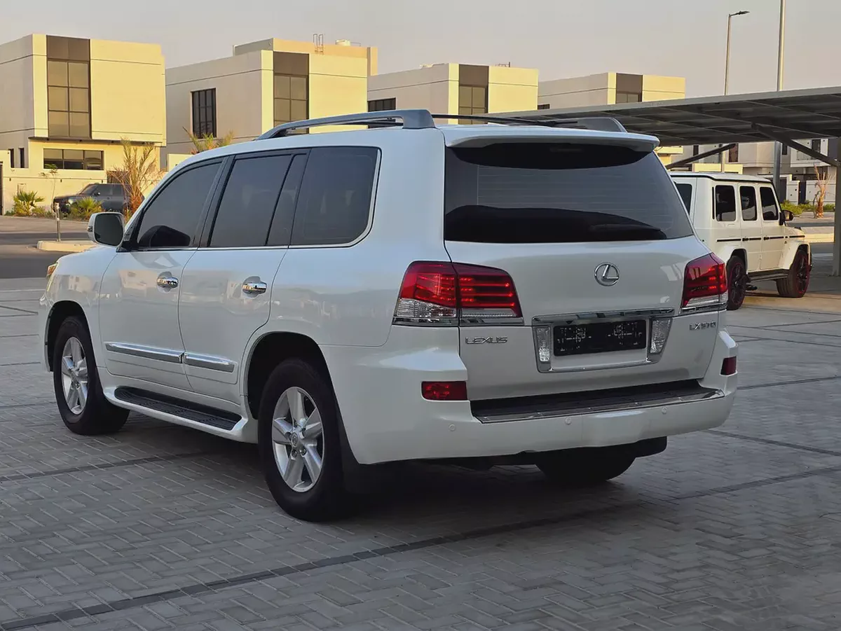 LX570 GCC-4-4