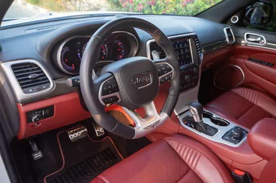 Jeep Grand Cherokee Trackhawk 6.2L-21