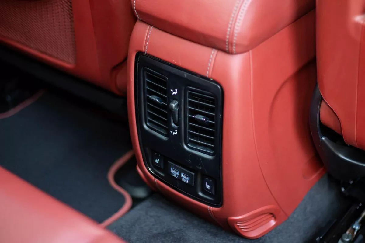 Jeep Grand Cherokee Trackhawk 6.2L-7-0