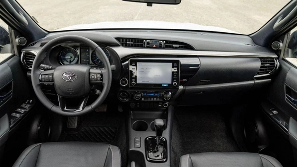 Toyota Hilux ADVENTURE 2.8L DIESEL 2024