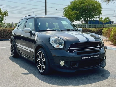 Mini Countryman S John copper Work gcc full option with services clean car-4