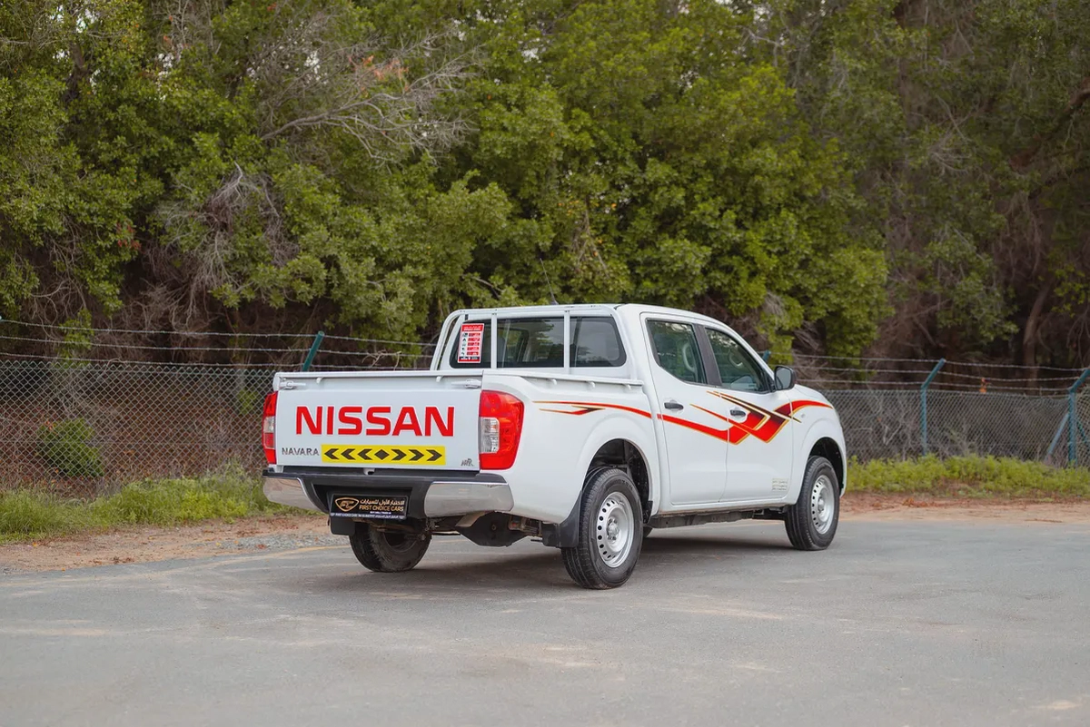 Navara | Double Cabin SE 4X2 | Manual | GCC Specs | Ref#N73209-2-2
