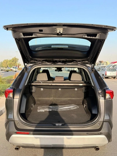 Toyota RAV4 XLE 2.5 L AWD Full Option 2025-20
