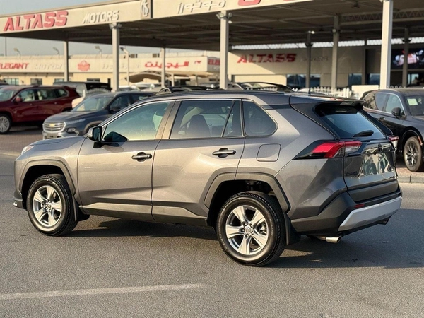 Toyota RAV4 XLE 2.5 L AWD Full Option 2025