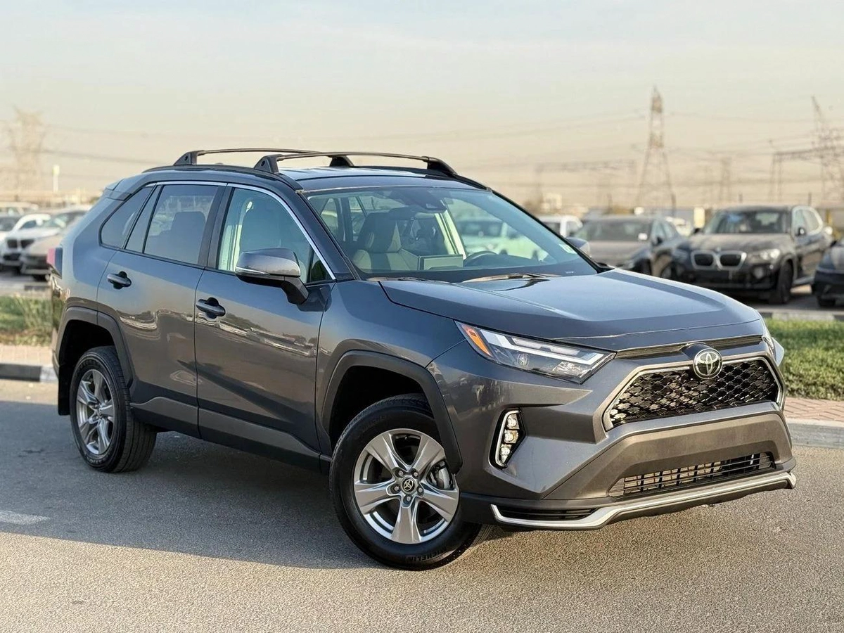 Toyota RAV4 XLE 2.5 L AWD Full Option 2025-8-8
