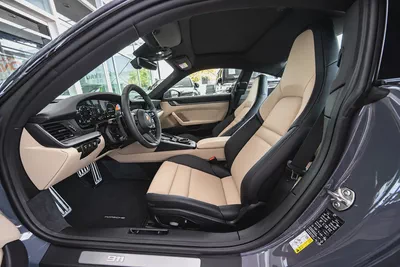 Porsche 911 Carrera 2025 | 400KM | UNDER WARRANTY-8