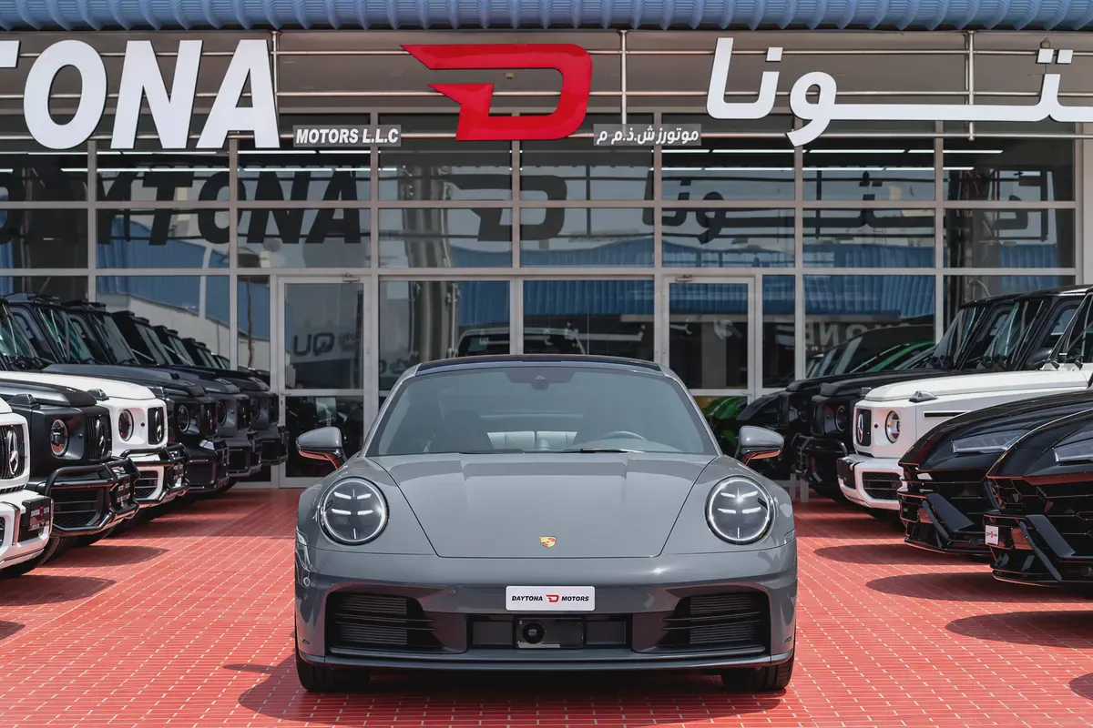 Porsche 911 Carrera 2025 | 400KM | UNDER WARRANTY-4-4