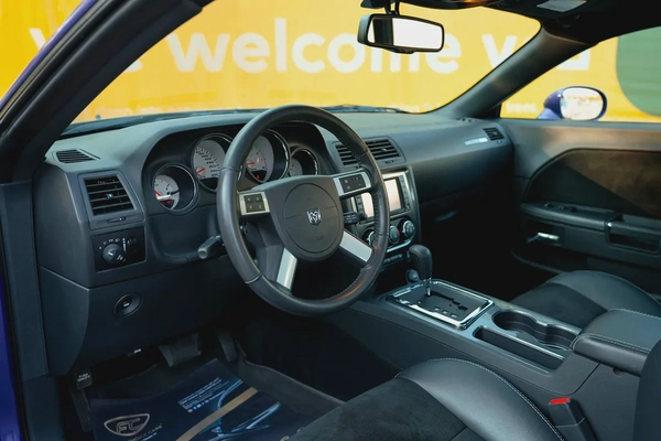 2010 Dodge Challenger SRT | GCC Specs | REF#D75287