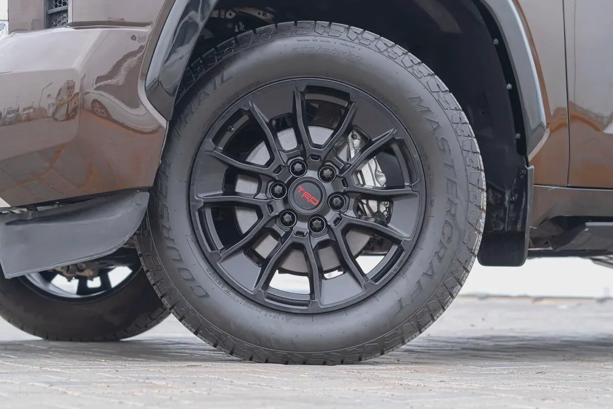2024 Toyota Tundra Crewmax Limited - American Specs - Brand New-4-4