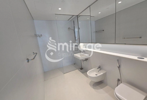 Canal View | Spacious 1BR | Premium Location