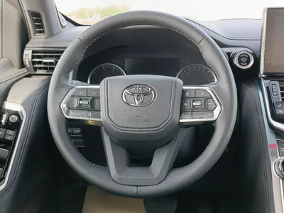 Toyota Land Cruiser GXR 3.3L DIESEL V6 || RADAR / REAR ENTERTAINMENT DVD / LEATER ,SUNROOF (CODE # VX)-15
