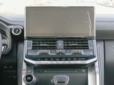 Toyota Land Cruiser GXR 3.3L DIESEL V6 || RADAR / REAR ENTERTAINMENT DVD / LEATER ,SUNROOF (CODE # VX)-16