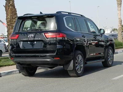 Toyota Land Cruiser GXR 3.3L DIESEL V6 || RADAR / REAR ENTERTAINMENT DVD / LEATER ,SUNROOF (CODE # VX)-4
