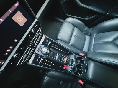 بورش ماكان 2022 | Porsche Macan 2022 | مواصفات أمريكية | محرك 2.0L تيربو | دفع رباعي AWD | PDK-14