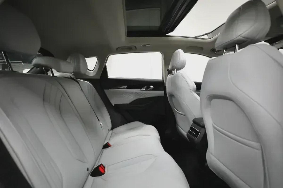 Geely coorlay
