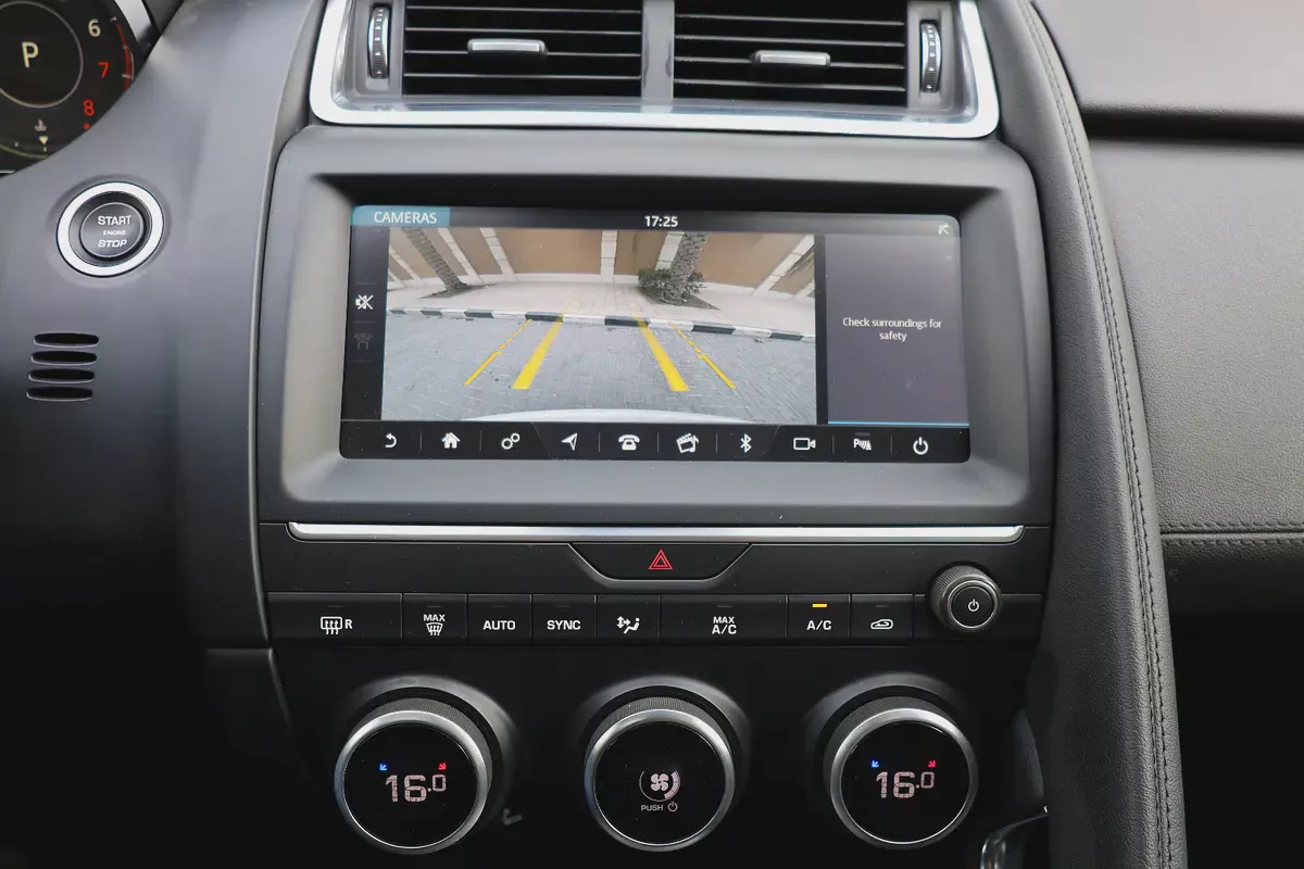 JAGUAR E-PACE P200 AWD ( S PLUS ) - GCC SPECS - ACCIDENT FREE - UNDER WARRANTY --14-14